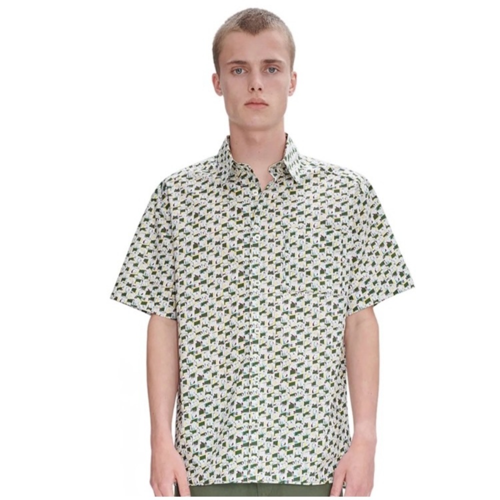 A.P.C. Green Casual Button Down Shirt with Modern Design. 100% Cotton. EUC